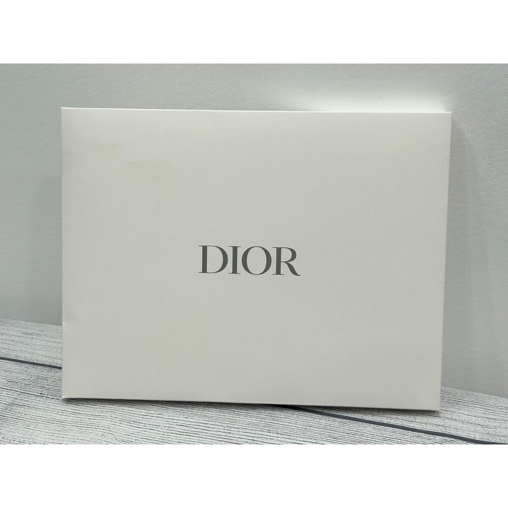 Dior Forever Glow Maximizer Silver Cosmetic Pouch Luxury Makeup Bag With Box - Picture 8 of 11